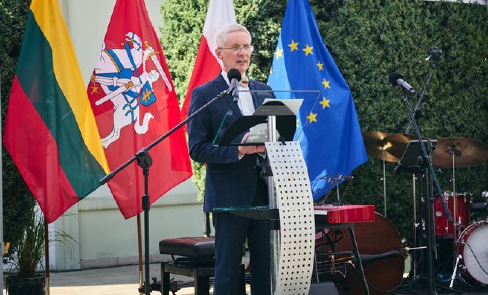 Varšuvoje iškilmingai paminėta Valstybės - Lietuvos karaliaus Mindaugo karūnavimo diena