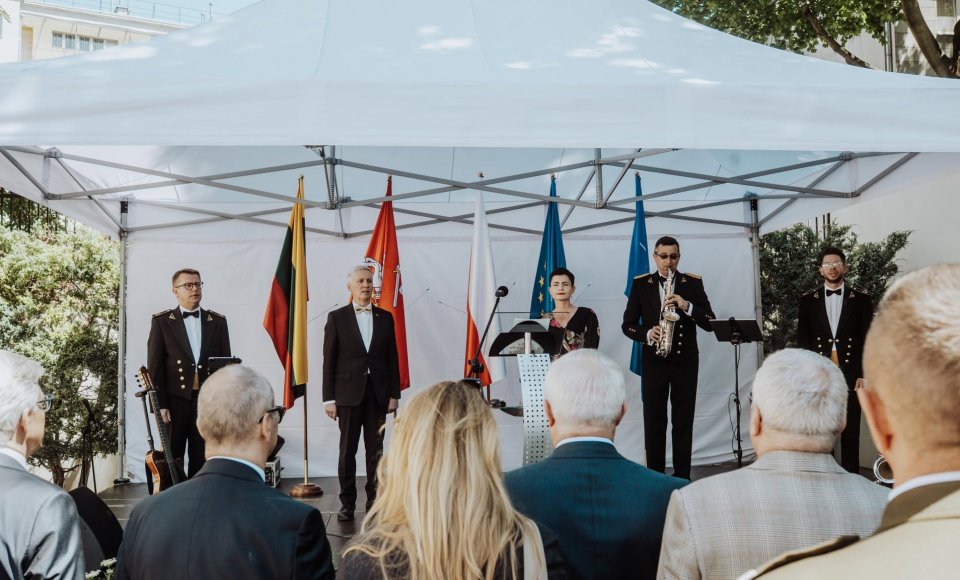Varšuvoje iškilmingai paminėta artėjanti Lietuvos Valstybės diena
