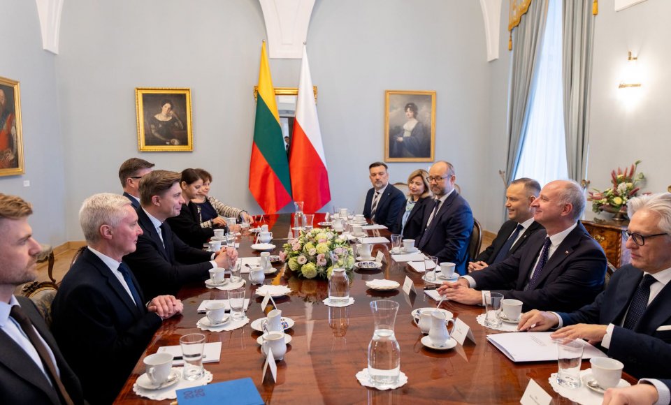 Lietuvos Ministras Pirmininkas Mindaugas Sinkevičius Varšuvoje aptarė regiono saugumo ir strateginės partnerystės klausimus